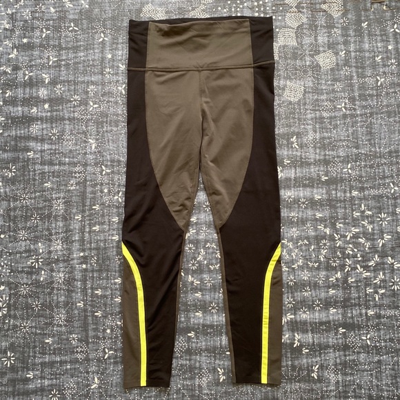 Athleta Pants - Athleta Leggings S